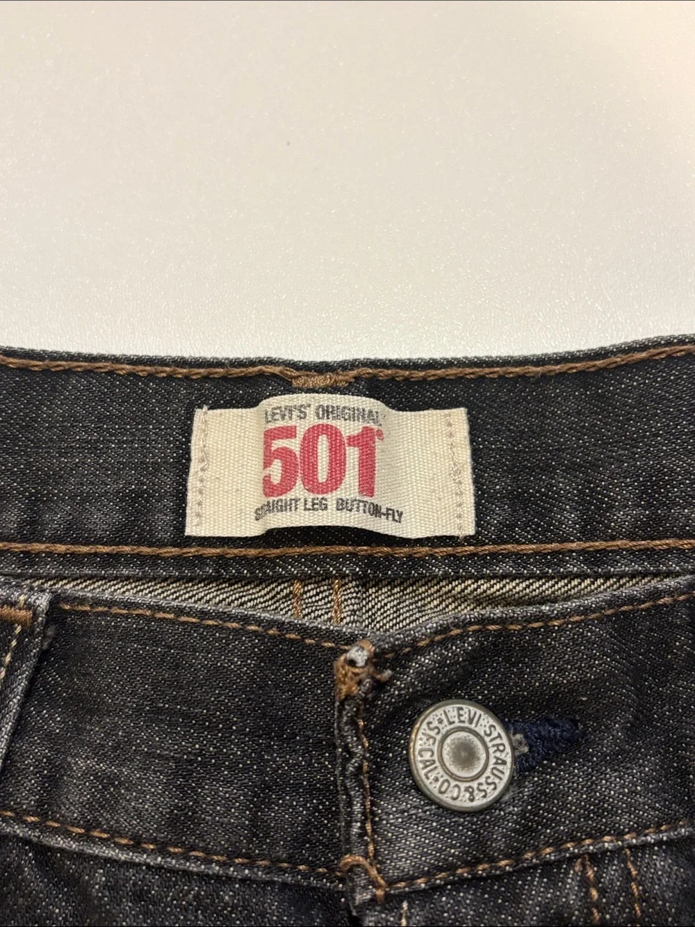 Levi's 501 Men's Straight Leg Botton-Fly
